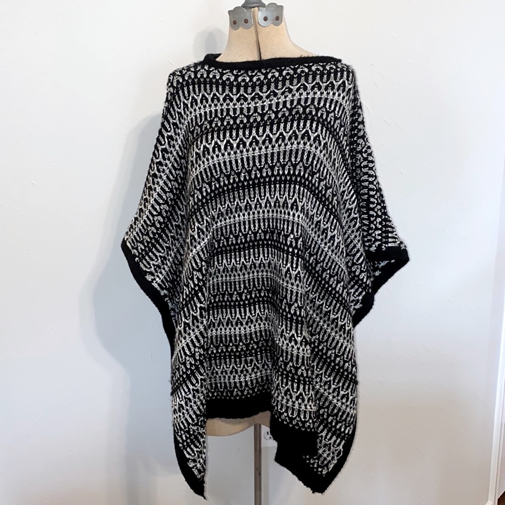 Black and White Sweater Cape, One Size